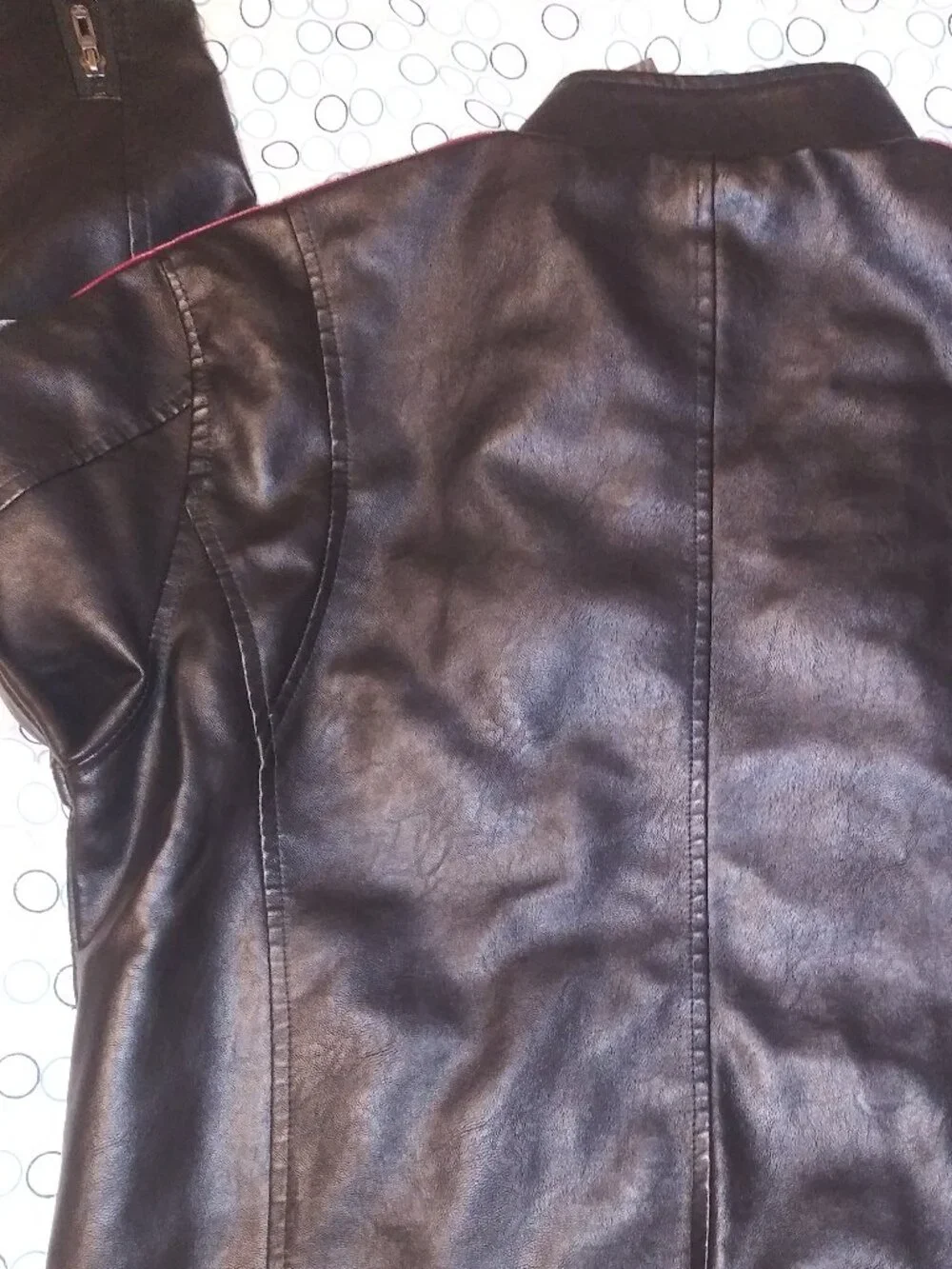 V.I.P. Collection Men’s Black Racing Motorcycle Jacket Red White Stripes Size -L